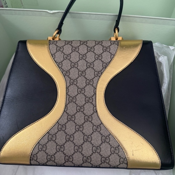 Gucci handbag w original box - Picture 4 of 12